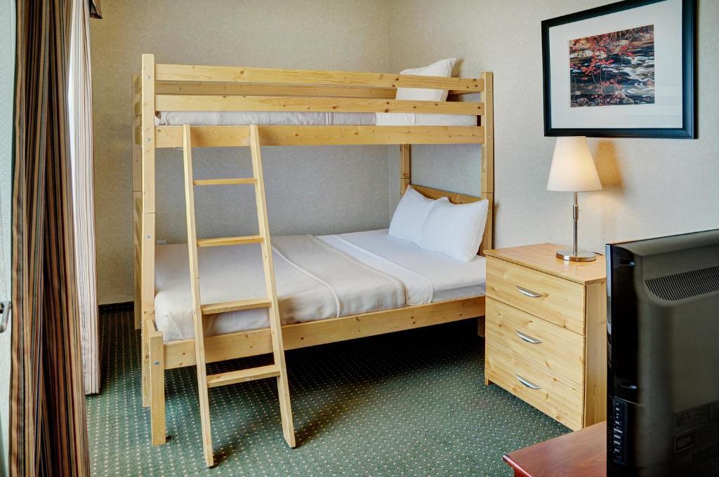 Lakeview Inns & Suites - Slave Lake ภายนอก รูปภาพ